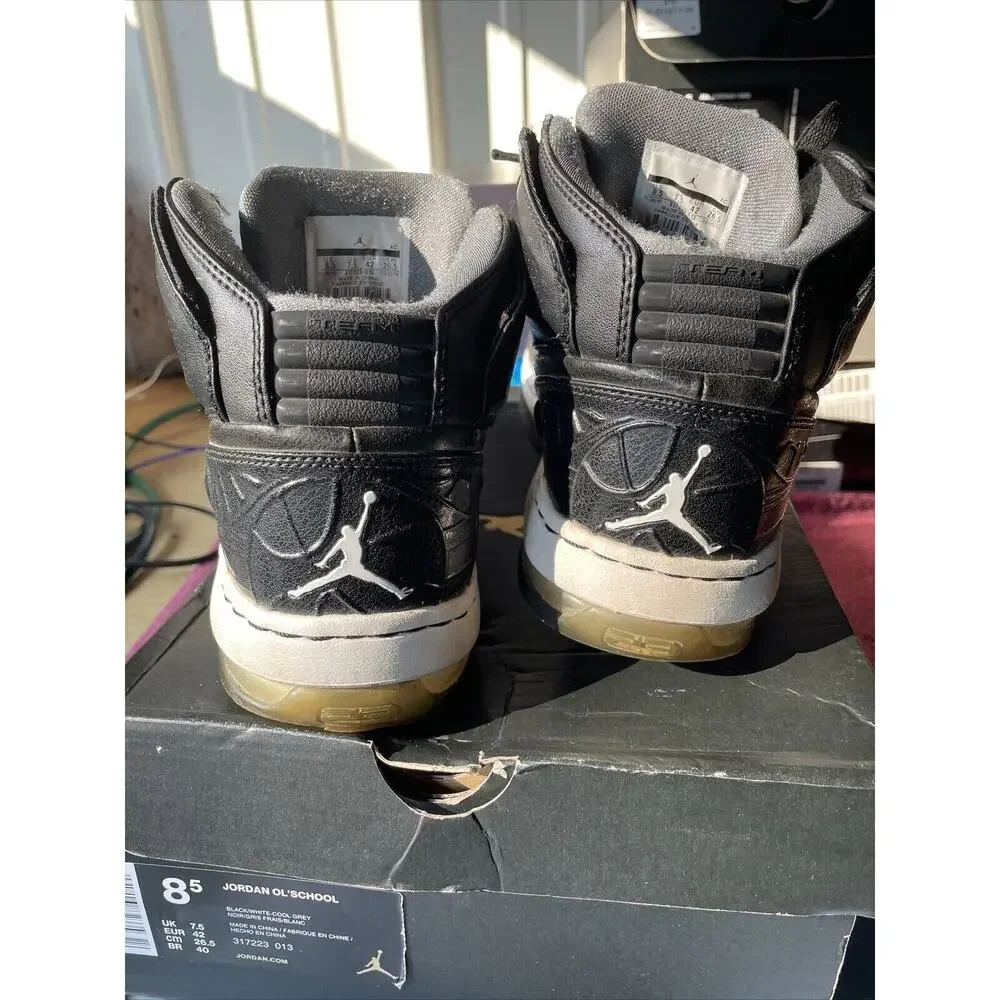 Jordan 8.5 Ol’ School Black White Cool‎ Grey 317223-013 Nice with Original Box